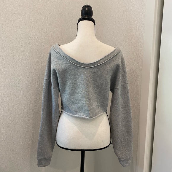 ALO off shoulder sweatshirt - Picture 3 of 3